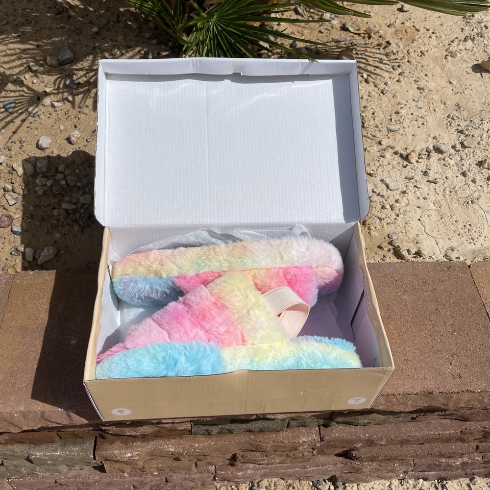 Cotton Candy Sling Back Slides 🍬 - Picture 5 of 5